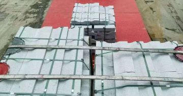 德阳 芝麻白仿形加直形路沿石出货日常