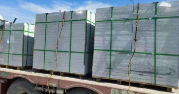 德阳 芝麻白花岗岩地铺石装车日常