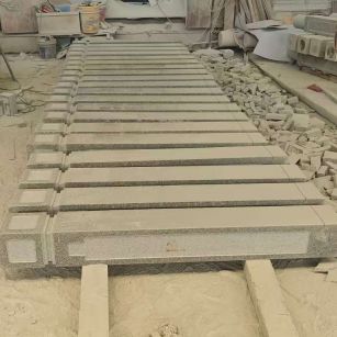 德阳 芝麻白异形加工雕刻-栏杆大柱，方柱