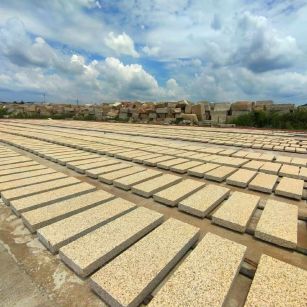 德阳 黄金麻荔枝面花岗岩石材地铺石防护中