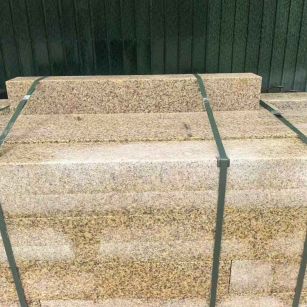 德阳 黄金麻花岗岩石材机切面栏杆料半成品