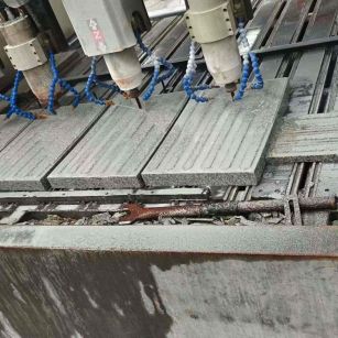 德阳 芝麻白花岗岩荔枝面盲道雕刻