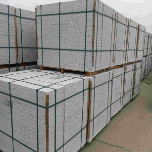 德阳 白麻花岗岩石材荔枝面地铺石（300*600*50）