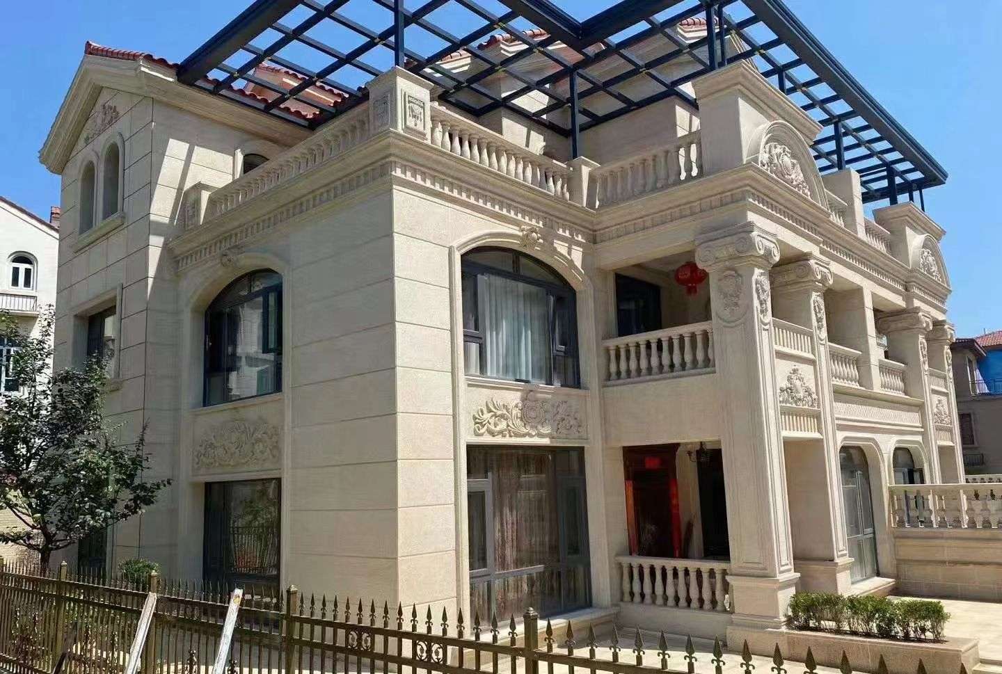 德阳 黄金麻花岗岩荔枝面别墅外墙干挂