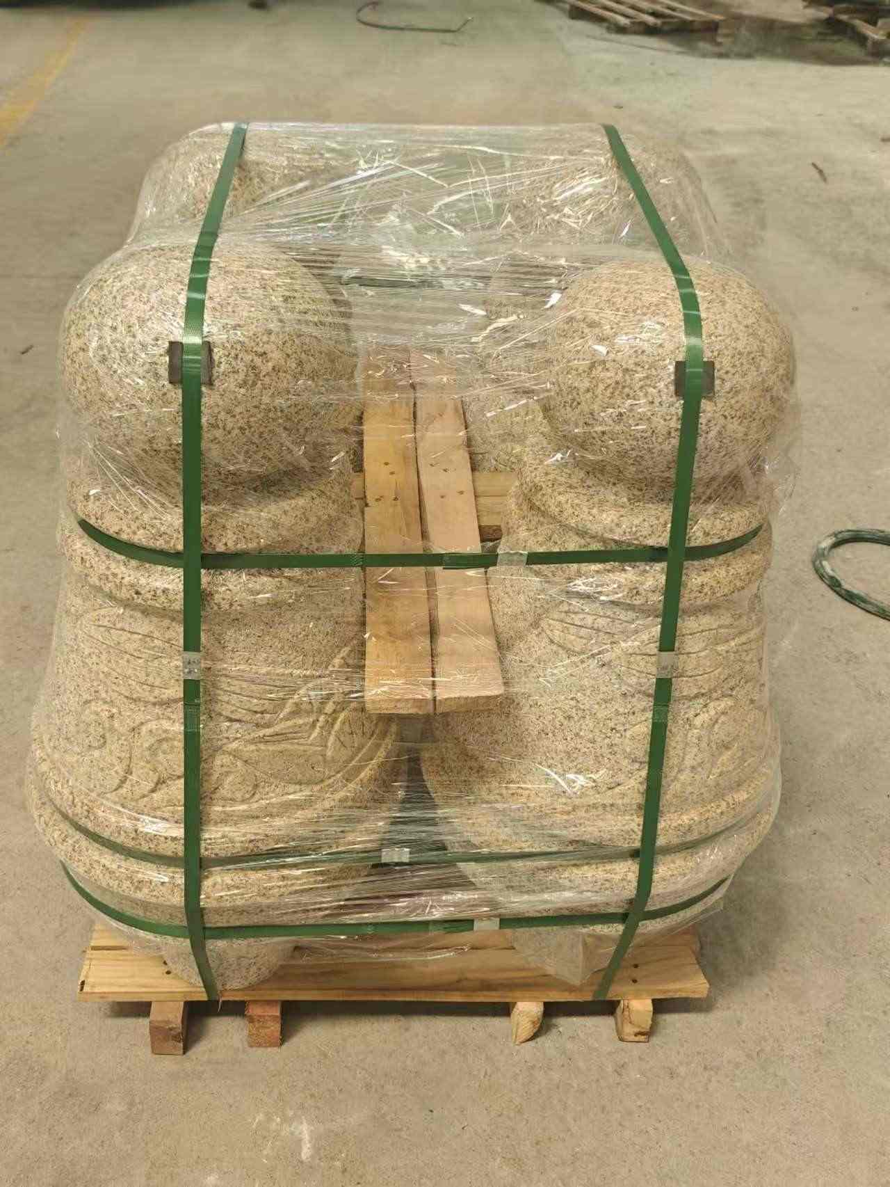 德阳 黄金麻异形定制雕花——棒棒糖挡车柱