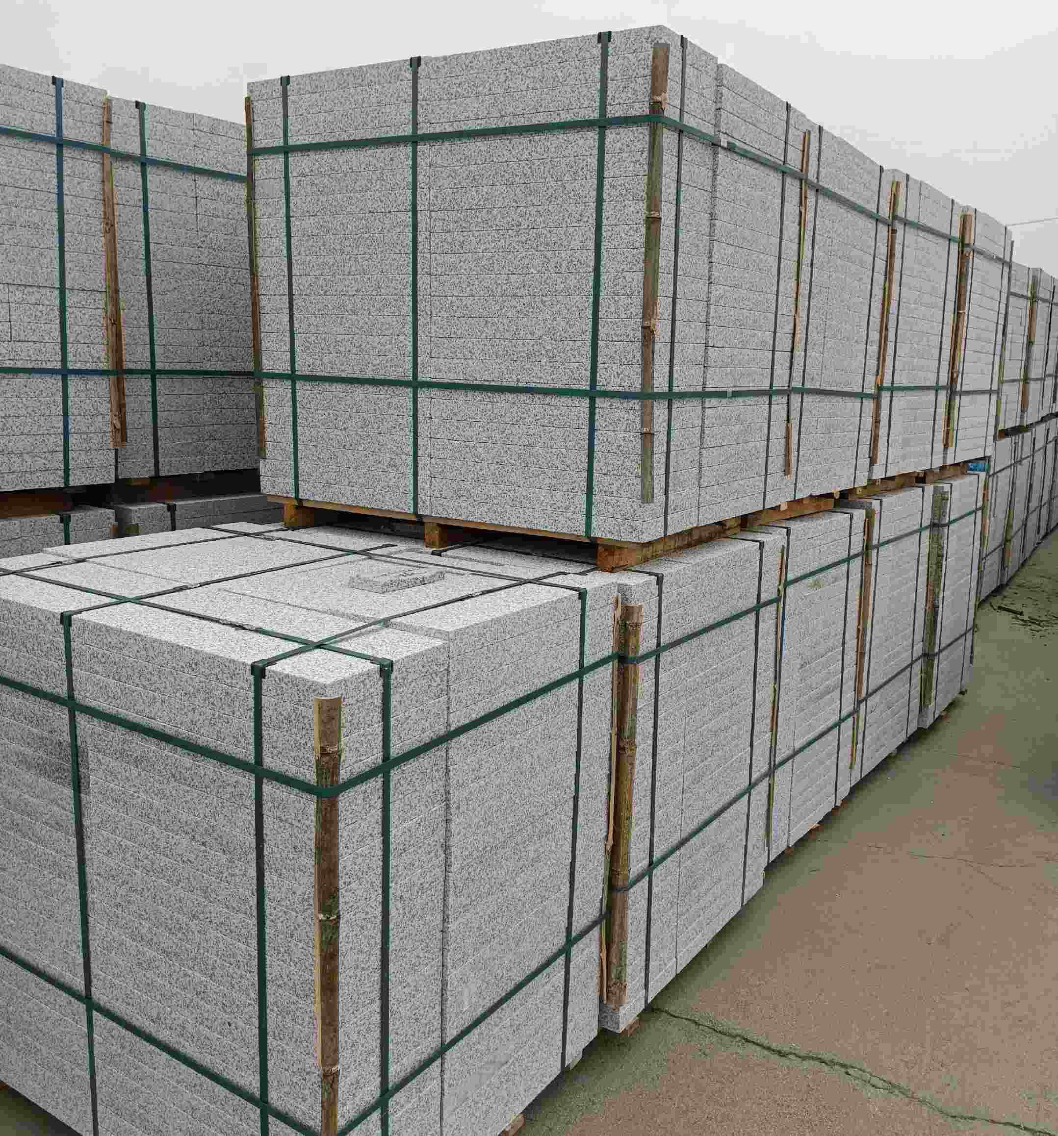 德阳 白麻花岗岩石材荔枝面地铺石（300*600*50）