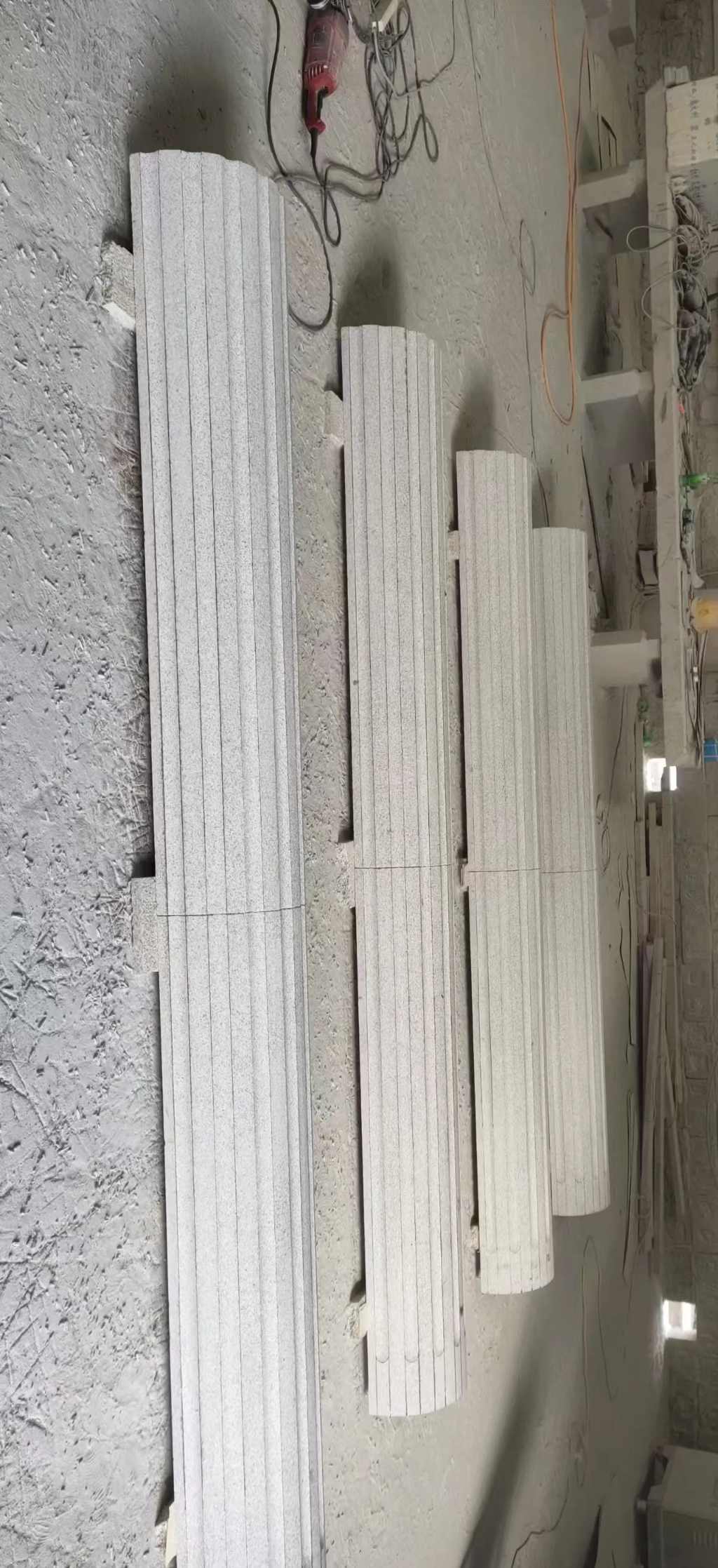 德阳 花岗岩厂家带你看白麻花岗岩门楼大柱柱皮