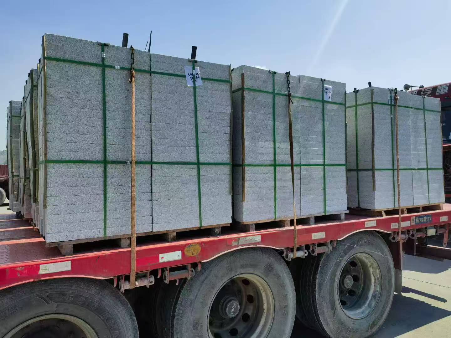 德阳芝麻白花岗岩出货日常地铺石