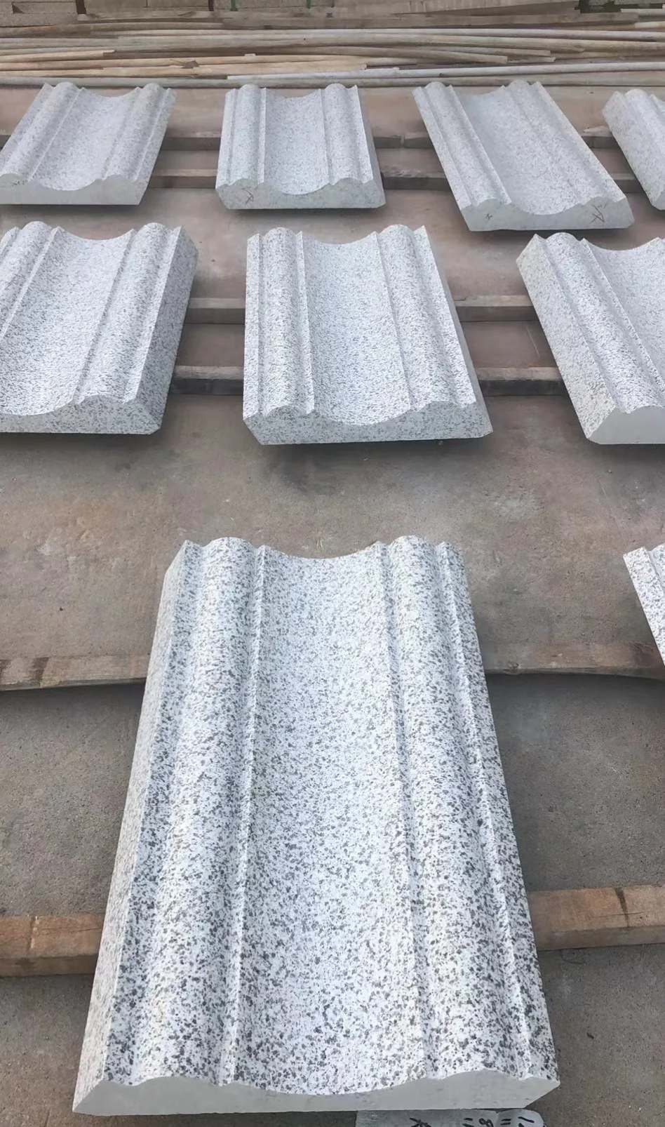 德阳 白麻花岗岩光面别墅线条