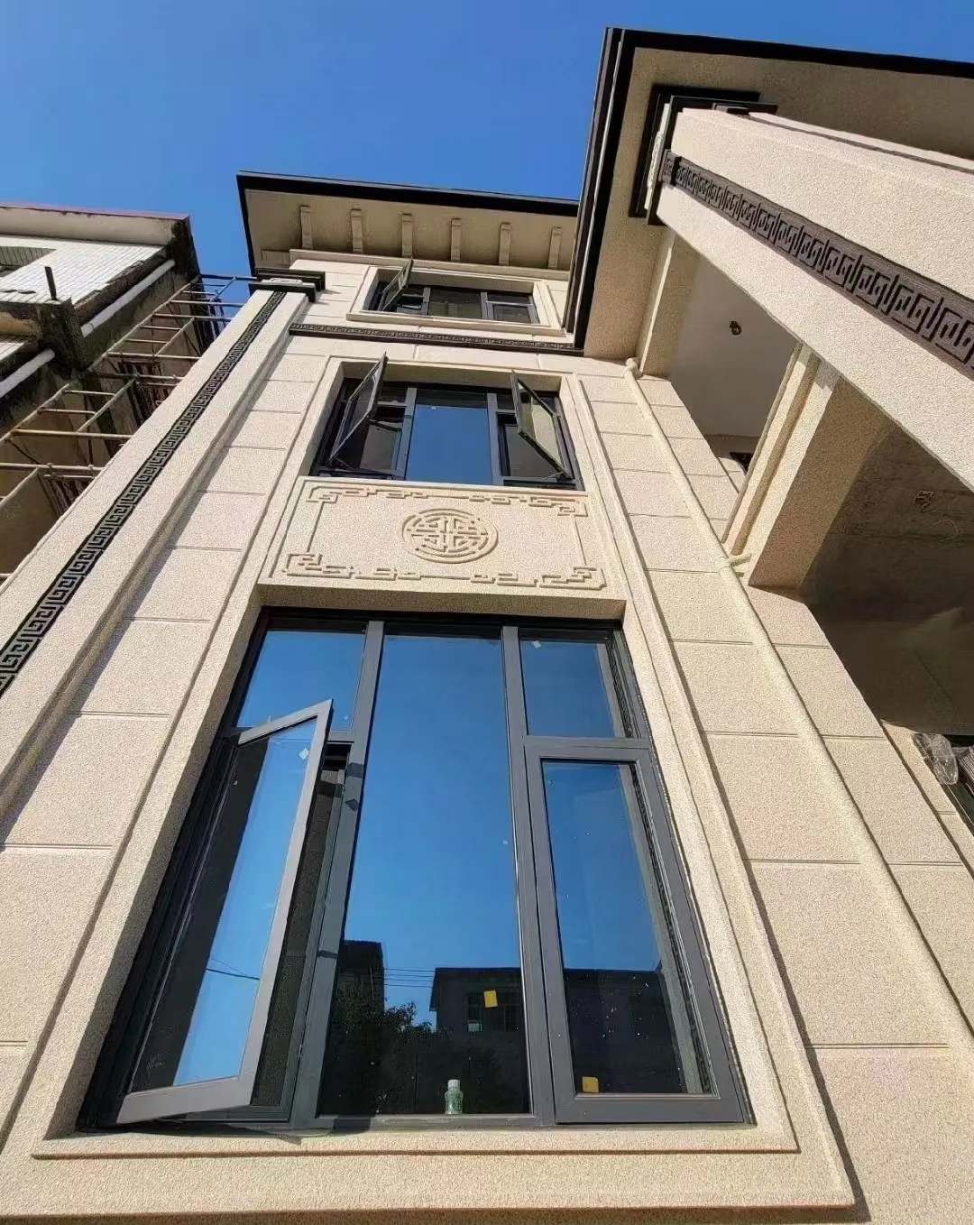 德阳 黄金麻荔枝面别墅外墙干挂效果展示